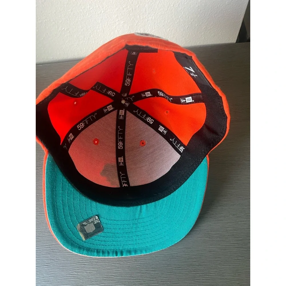 Miami Dolphins Hat Cap Fitted Mens 7 1/4 Orange NFL Football 59FIFTY New Era NWT